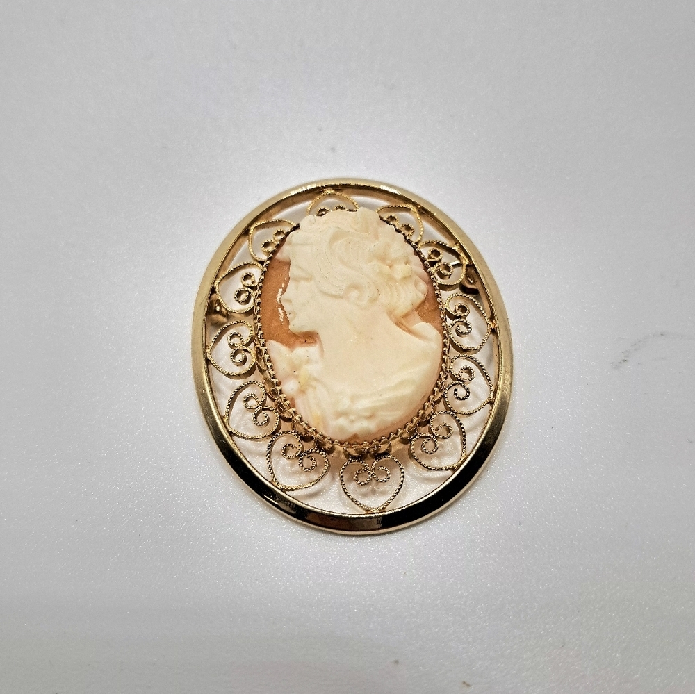 Victorian 12K Gold Filled Carved Shell Cameo Filligree Brooch Pin